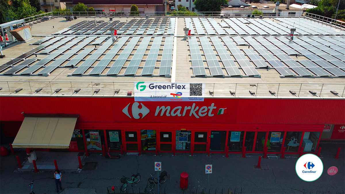 Copertina fotovoltaica Carrefour
